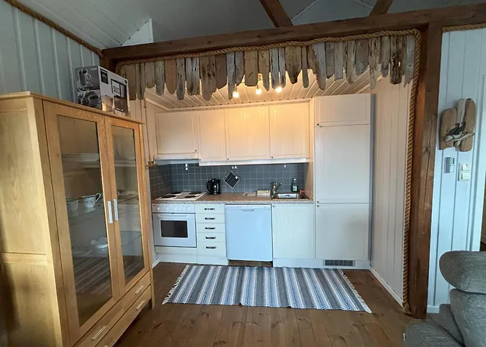 Buodden Rorbuer - Fisherman Cabins Sorvagen
